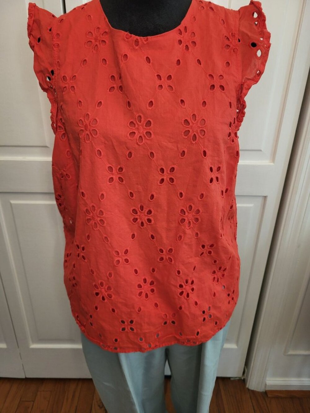 J Crew Red Eyelet Blouse Flutter Sleeve L Preppy Coastal Summer July 4th Brunch - Picture 7 of 10